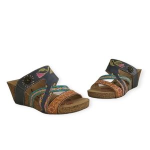 L' Artiste by Spring Step "Swan" Leather Floral Accent Wedge Sandal Size 36/6 US